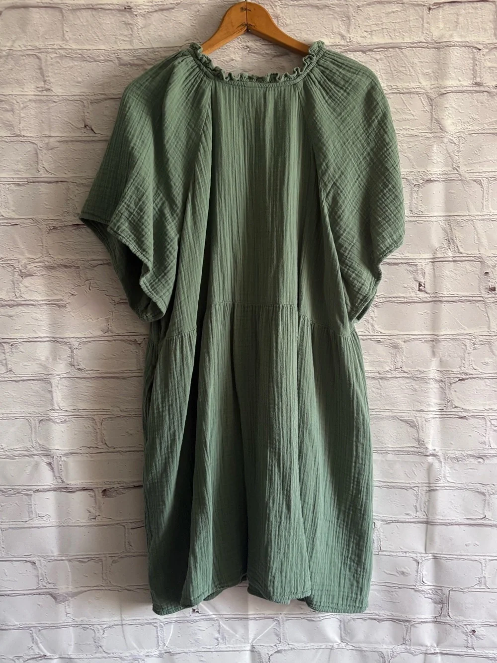 Old Navy Split-neck crinkle gauze mini Swing Dress - Picture 11 of 11